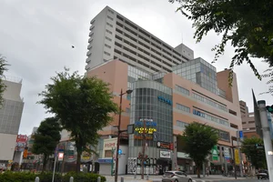 ザザ中央館