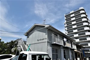 駐輪場ありの家具家電付き部屋! 八代市役所等徒歩圏内でアクセスの良い立地の物件!