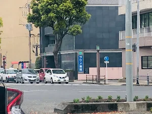 ヲサメ病院まで徒歩1分、78m