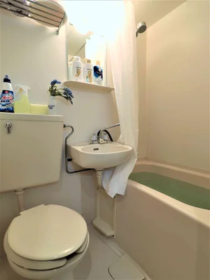 シャンプー・コンディショナー・ボディーソープなどあり　お風呂清掃に洗剤やスポンジもあり！