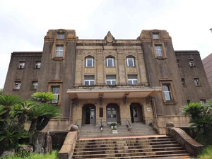 鹿児島中央公民館まで徒歩10分、700m