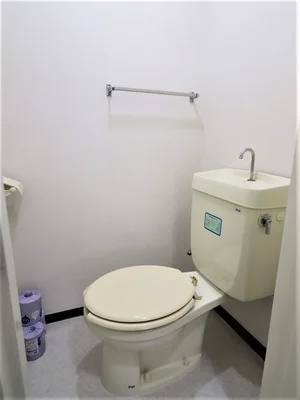 バストイレ別! トイレットペーパーや洗剤類などすべて標準品♪ バストイレ別が人気です!