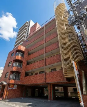 レトロな外観! 鹿児島県立博物館や照國神社に近くアクセス抜群です!