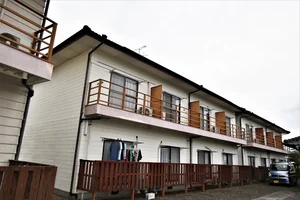 敷地外駐車場ありで車利用される方にも嬉しい物件！　霧島市にあり国分駅や第一工科大学へもアクセスしやすい立地です！