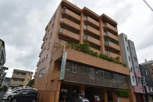 清風予備校まで徒歩6分、450m