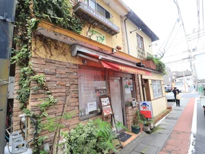 生洋菓子　くろだまで徒歩2分、160m