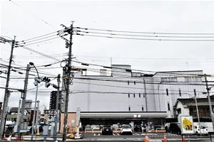 道路斜め前　セブン-イレブン 鹿児島武１丁目店