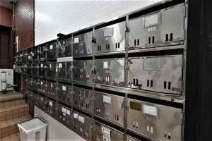 郵便ポストあり　郵便物受け取り可能です。