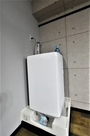 洗濯機ありで　洗濯洗剤もありで衣類やシーツなど洗濯も可能！