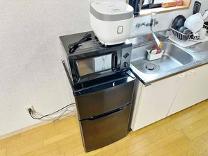 冷蔵庫も完備なので自炊や料理に最適♪長期の出張にお勧め★三重四日市駅前ウィークリーマンションの人気物件♪【格安】
