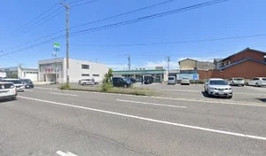 ファミリーマート 津乙部店まで徒歩7分