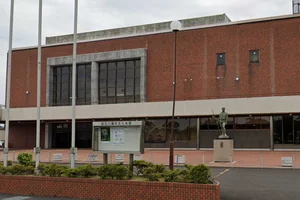 近江八幡市文化会館まで徒歩14分、1.1km。