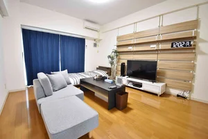 「荷物は一つだけ持ってきても、快適に生活できる」をモットーにした、富山市のウィークリーマンションの室内画像です。また、長期滞在のお客様向けに、富山市のマンスリーマンションプランもご用意しています。