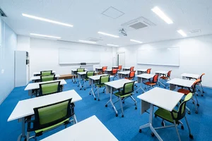 北陸ビジネス福祉専門学校3号館まで徒歩4分
