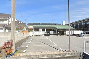 ★焼肉専門店 鳥藤まで車で8分、2.8kｍ。