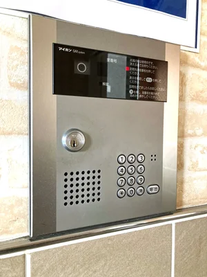 オートロック付オートロック付でセキュリティー対策も！