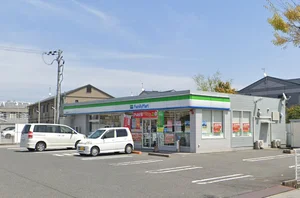 ファミリーマート 彦根西今店まで徒歩で26分、2.0kｍ。