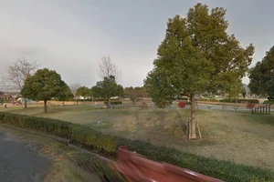 庄堺公園まで徒歩1分、65m。