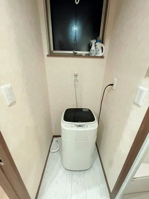 【洗濯機・タオル】ホテルと違い滋賀近江八幡駅前ウィークリーマンションでは洗濯が毎日できます。その分、着替えも少なく、手軽に利用できるをコンセプトに7日以上の生活に適したお部屋となってます♪