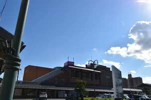 JR近江八幡駅まで徒歩8分、600ｍ。