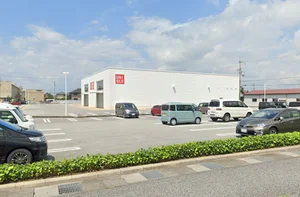 ユニクロ 長浜風の街店まで徒歩16分、1.3km