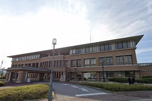 愛荘町役場 愛知川庁舎まで徒歩6分、500m。