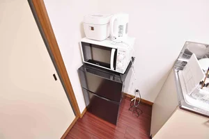 冷蔵庫・電子レンジ・ケトル・炊飯器をご用意しております(^^)/