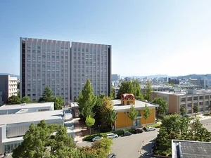 福井大学文京キャンパスまで2.8km。