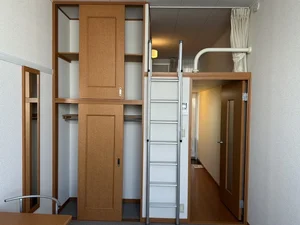 聖霊女子短期大学周辺のマンスリーマンション・ウィークリーマンション「レオパレス山王 205(No.488842)」メイン画像