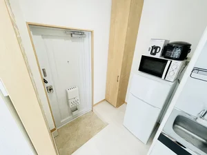 玄関には大容量のシューボックスがございます。長期滞在でも安心です☆