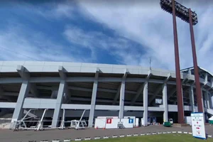 福井運動公園まで徒歩16分、1.2kｍ。