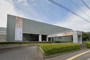 福井県立美術館まで徒歩27分、2.1kｍ。