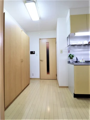 明るい室内！ スペースが広々としていてゆったりと生活いただけます。