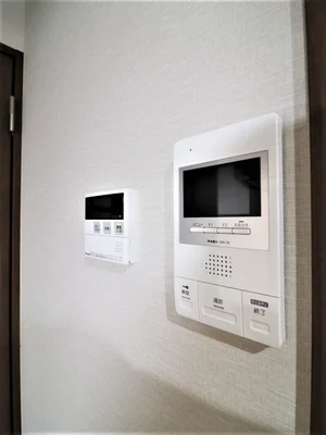 テレビモニターホン付で本人確認可能！　安心安全に考慮されているので　女性にもおすすめの設備です。