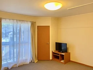 純真学園大学周辺のマンスリーマンション・ウィークリーマンション「レオパレスカーサベルデ油山Ⅱ 101(No.536815)」メイン画像