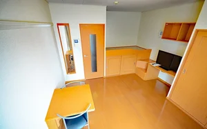 八戸市城下（青森県）のマンスリーマンション・ウィークリーマンション「レオパレスラーク 102(No.536842)」メイン画像