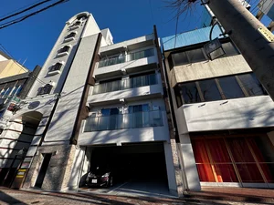 【外観画像】岐阜市ウィークリーマンションは長期滞在に適しており、キッチン備品や洗濯機などの設備が完備。ホテルよりも割安で、旅行、転勤や長期出張、一時的な滞在先にオススメです♪