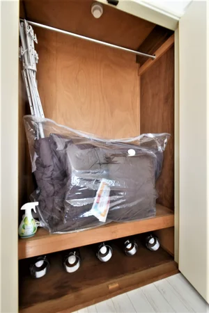 収納スペース！　備品類等収納してありますので是非ご活用ください！