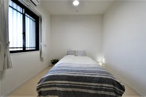 寝室 開口部あり エアコン設備もあり!