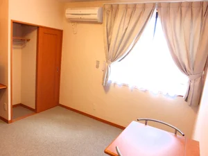 のマンスリーマンション・ウィークリーマンション「レオパレスみどり 203(No.547248)」メイン画像