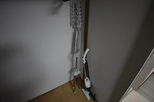 【掃除機完備】三重県鈴鹿市ウィークリーマンション・三重県鈴鹿市マンスリーマンションではビジネスホテルと違い、自宅と同じように生活できるのが強みの1つです。