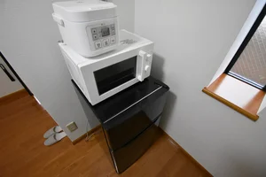 【家電画像】テレビ、洗濯機、冷蔵庫は完備♪三重県伊勢市ウィークリーマンションの標準設備で追加料金0円♪人気の理由がここにあります。