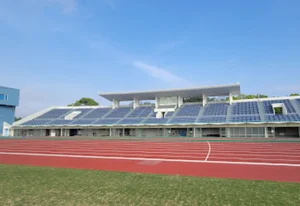 四日市市中央陸上競技場まで徒歩20分、1.6km。