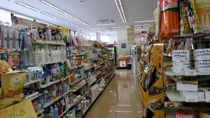セブン-イレブン 四日市城東町店まで徒歩2分