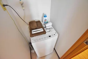 【洗濯機・タオル】ホテルと違い三重四日市駅前ウィークリーマンションでは洗濯が毎日できます。その分、着替えも少なく、手軽に利用できるをコンセプトに7日以上の生活に適したお部屋となってます♪