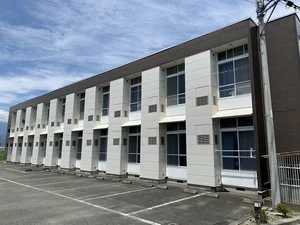 山梨大学医学部キャンパス周辺のマンスリーマンション・ウィークリーマンション「レオパレスＣｏｍｏｄｏ・Ｋ 210(No.553254)」メイン画像