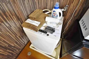 洗濯機は室内に設置しております♪洗濯用洗剤もご用意しておりますのでご入居してすぐにご利用が可能です(^^♪タオル1式分もご用意しております☆彡