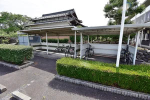 【駐輪場画像】岐阜市ウィークリーマンションでは一部レンタル自転車も対応してます。詳細は岐阜市ウィークリーマンションHPからお問い合わせ下さい♪