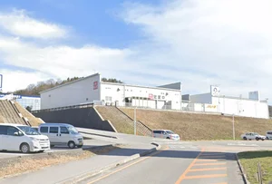 ユニクロ イオンタウン彦根店まで車で11分、5.9km。