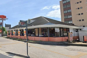 ステーキのどん姫路店まで徒歩2分、180m。